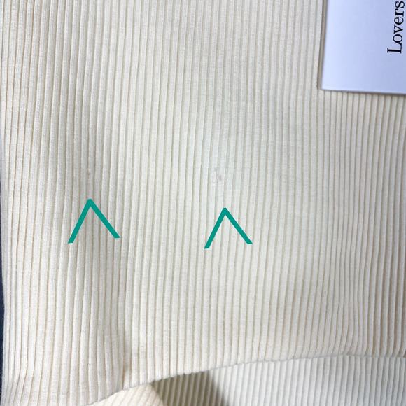 Lovers & Friends Clea Ribbed Top Cream Front Slit Cutout Long Sleeve Sz XS - Picture 9 of 10